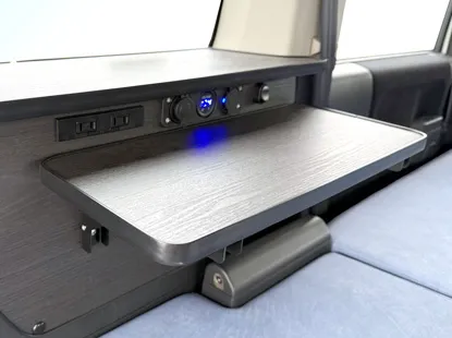 サイドテーブル