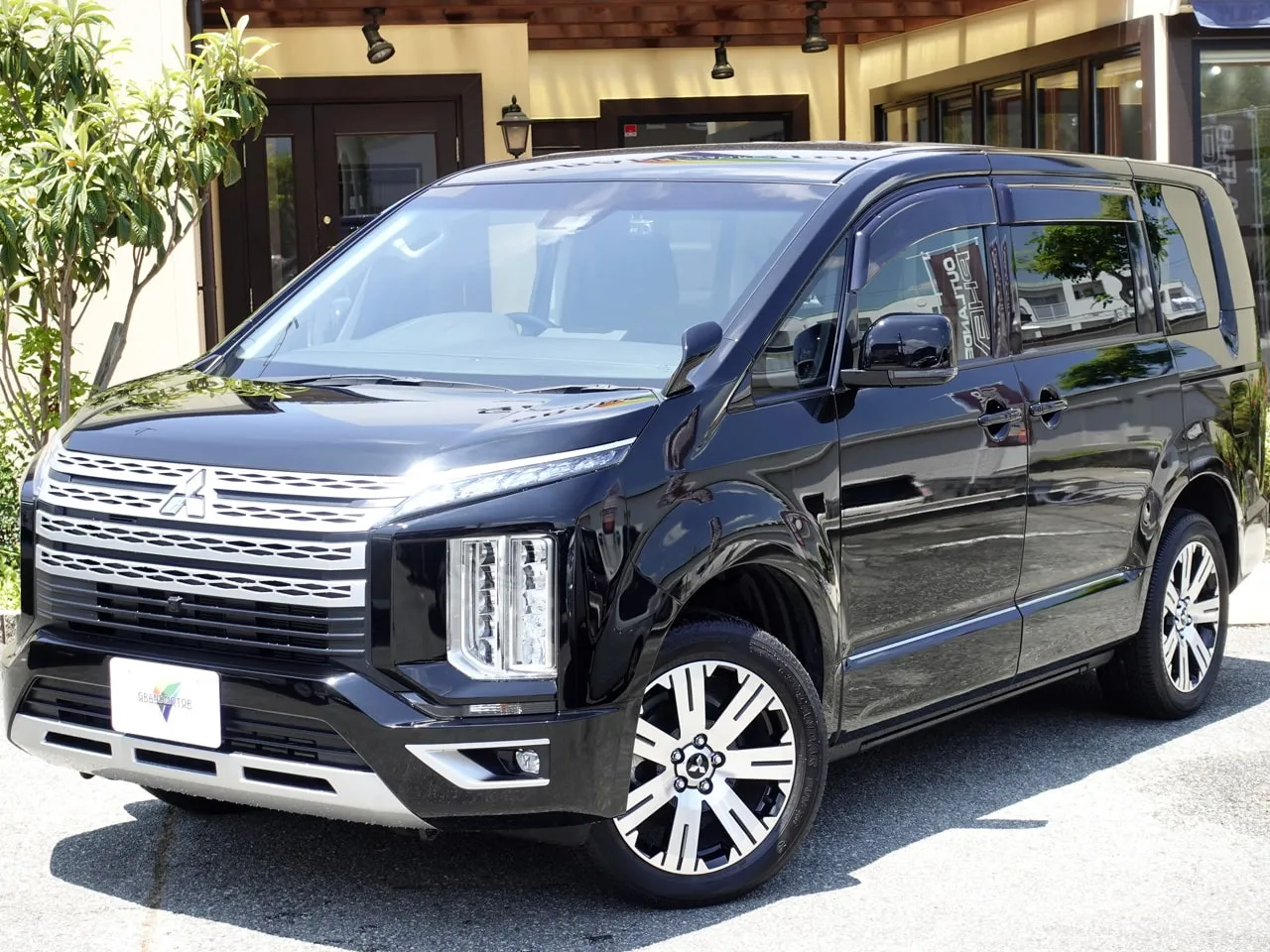 デリカD:5「Dキャンパー」新型デリカD:5：ブラック