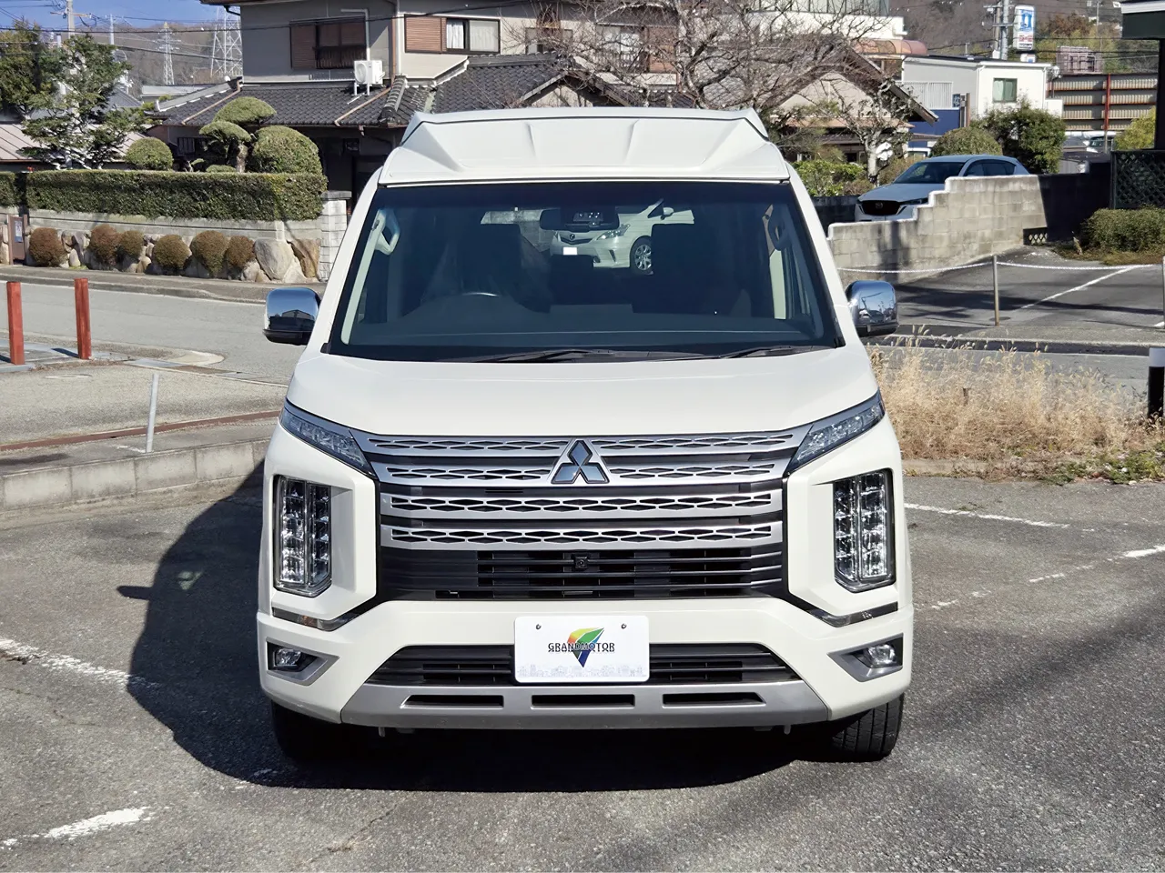 デリカD:5「Dキャンパー ポップアップルーフ」写真：Dキャンパー ポップアップルーフ収納時の外観 車高200cm未満設計