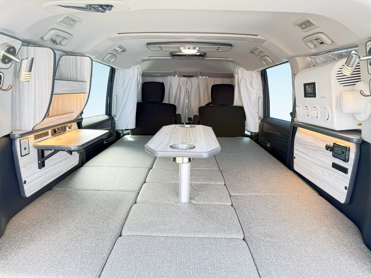 Dキャンパー インテリア写真